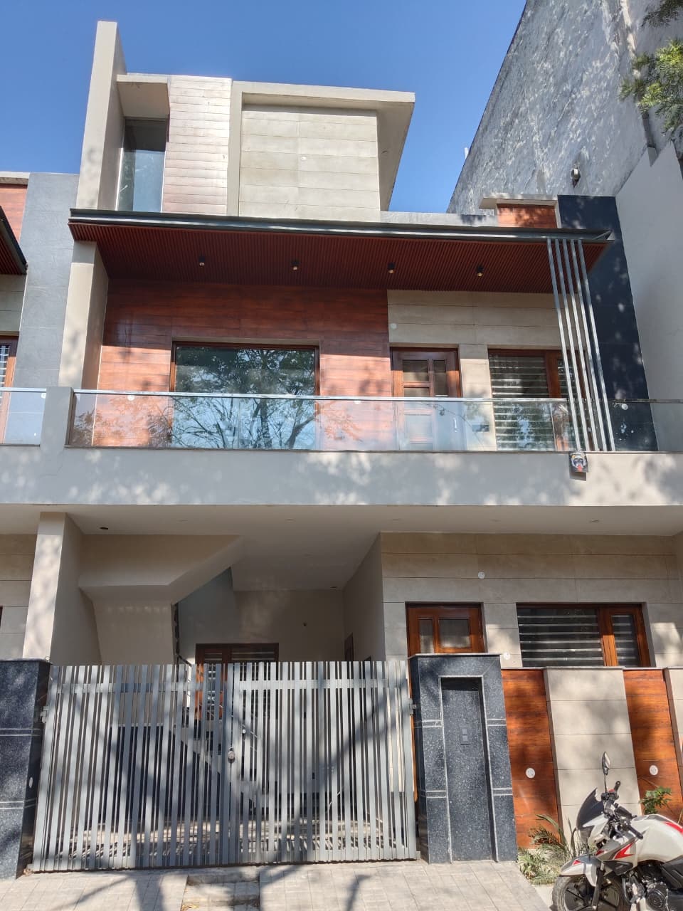 4 BHK Independent House For Sale in VIP Road