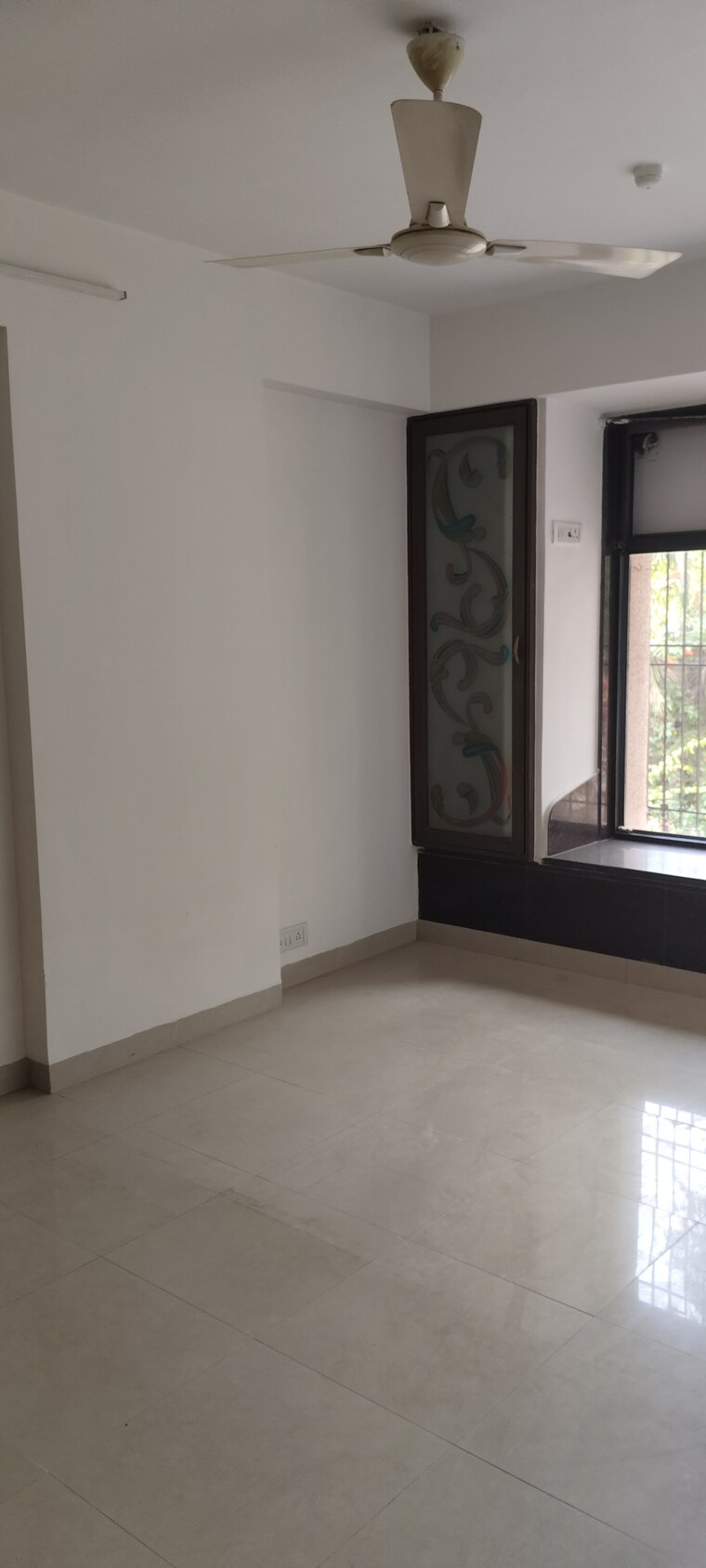 Room, ajmera-golden-rays 3 Bedroom 1100 Sq.Ft. Apartment In Andheri West Mumbai 9433396
