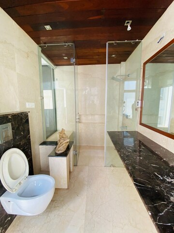Bathroom in 1 BHK Builder Floor at Safdarjung Enclave – for Rent