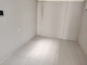 Room in 3 BHK Apartment at Kohinoor Courtyard One, Wakad – for Rent