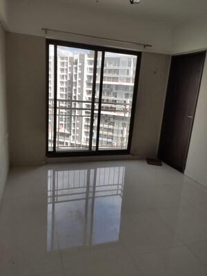 Room in 3 BHK Apartment at Kohinoor Courtyard One, Wakad – for Rent