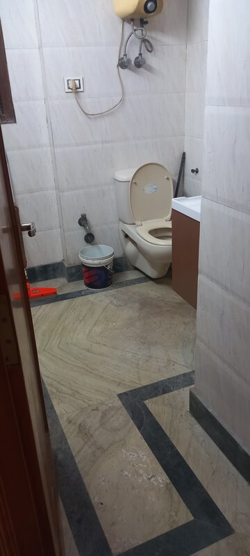 Attached Bathroom in 1.5 BHK Apartment at Ip Extension – for Rent