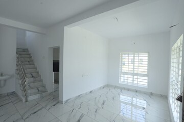 Room in 3 BHK Independent House at Olavakode – for Sale