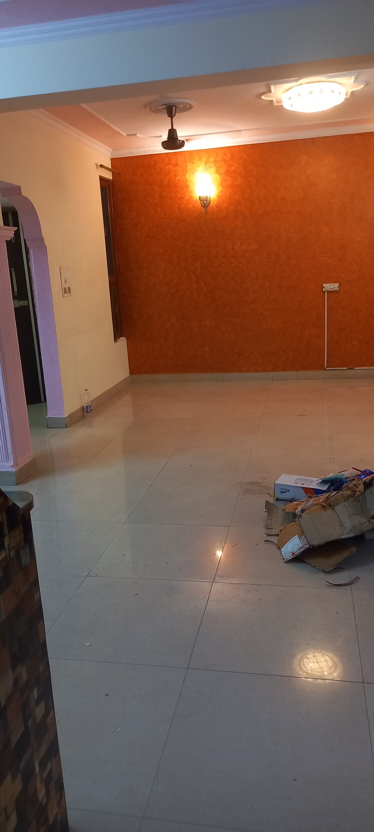 Living Room, ip extension 3 Bedroom 1350 Sq.Ft. Apartment In Ip Extension Delhi 9433797