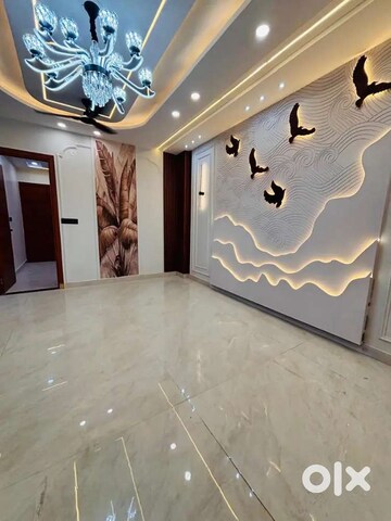 Kitchen in 2.5 BHK Builder Floor at Sector 104 – for Sale