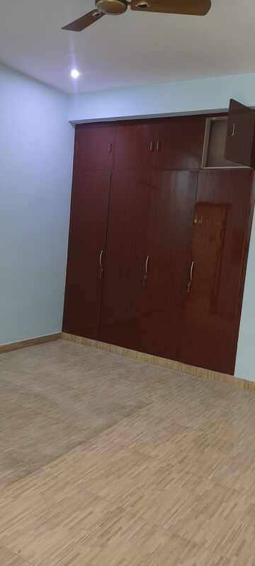 3 BHK Villa For Rent in RWA Apartments Sector 53, Sector 53