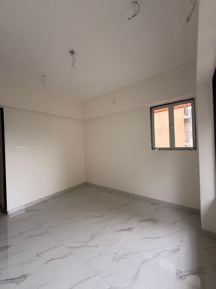 Room, vraj-gateway-aparna-chs 2 Bedroom 579 Sq.Ft. Apartment In Borivali West Mumbai 9433784