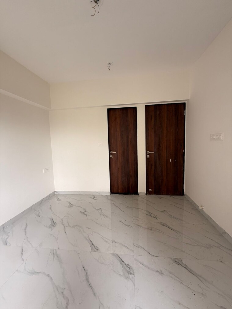 Room, vraj-gateway-aparna-chs 2 Bedroom 579 Sq.Ft. Apartment In Borivali West Mumbai 9433784