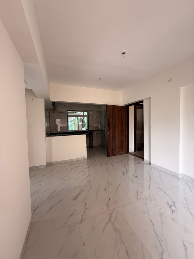 Room, vraj-gateway-aparna-chs 2 Bedroom 579 Sq.Ft. Apartment In Borivali West Mumbai 9433784