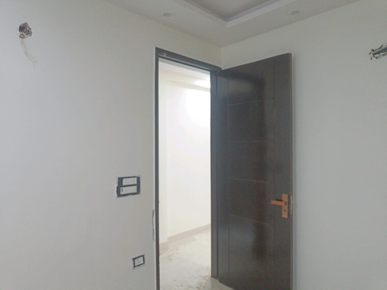 Room, govindpuri 3 Bedroom 900 Sq.Ft. Builder Floor In Govindpuri Delhi 9433821