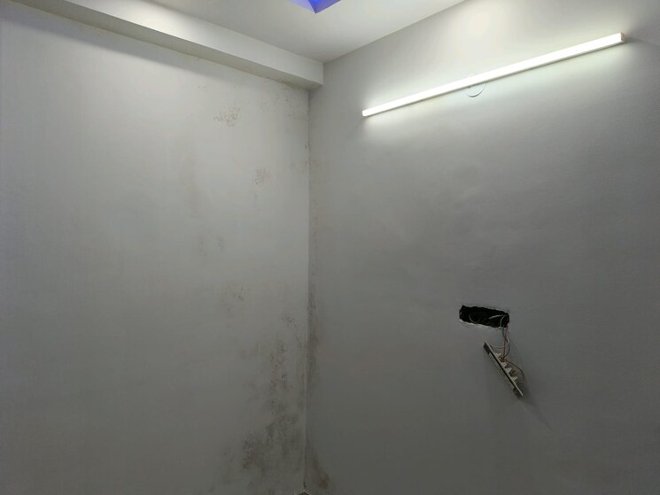 Room, govindpuri 3 Bedroom 900 Sq.Ft. Builder Floor In Govindpuri Delhi 9433821