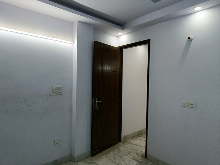 Room, govindpuri 3 Bedroom 900 Sq.Ft. Builder Floor In Govindpuri Delhi 9433821