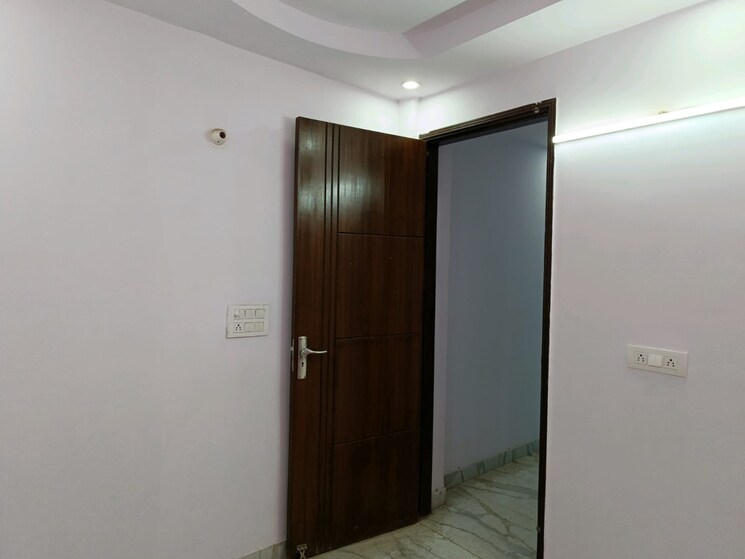 Room, govindpuri 3 Bedroom 900 Sq.Ft. Builder Floor In Govindpuri Delhi 9433821