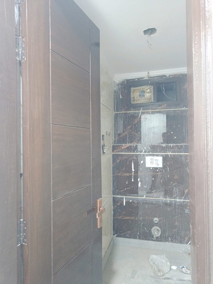 undefined, govindpuri 3 Bedroom 900 Sq.Ft. Builder Floor In Govindpuri Delhi 9433821