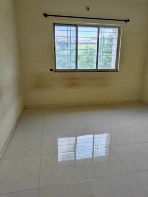 Room in 2 BHK Apartment at Bhansali Campus, Sinhagad Road – for Rent