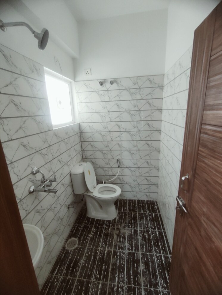 Bathroom, sahastradhara road 3 Bedroom 1805 Sq.Ft. Villa In Sahastradhara Road Dehradun 9433841