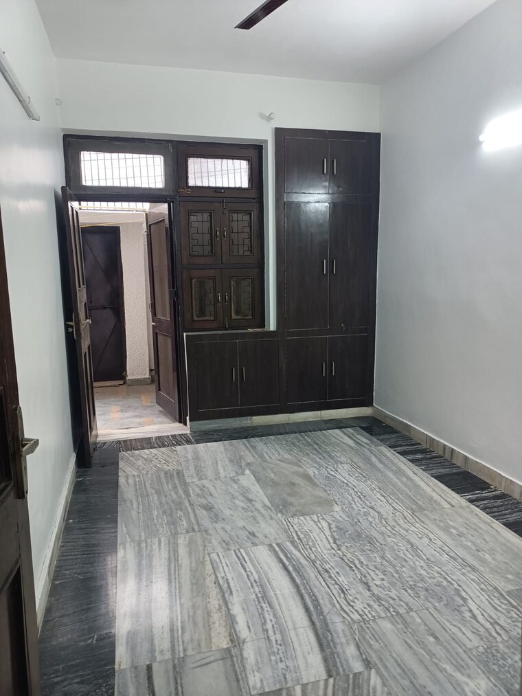 Room, yojna vihar 2 Bedroom 1400 Sq.Ft. Builder Floor In Yojna Vihar Delhi 9434017