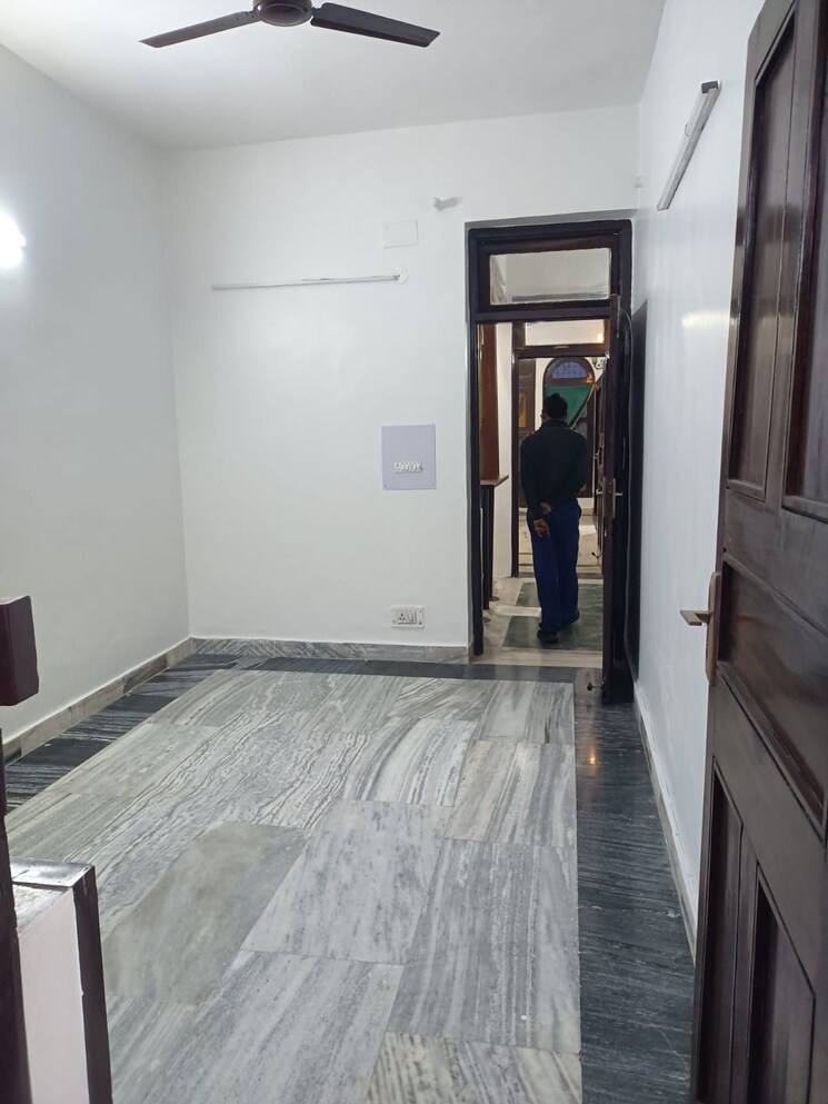 Room, yojna vihar 2 Bedroom 1400 Sq.Ft. Builder Floor In Yojna Vihar Delhi 9434017