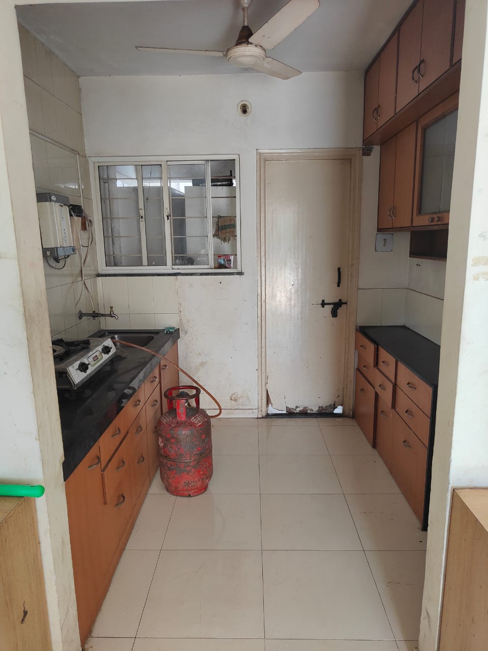 1 BHK + Servant Room Apartment For Rent in Bhansali Campus