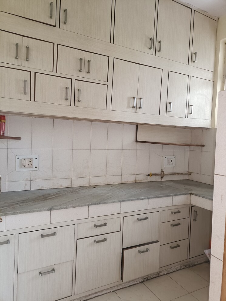 Kitchen, ip extension 2 Bedroom 910 Sq.Ft. Apartment In Ip Extension Delhi 9434061