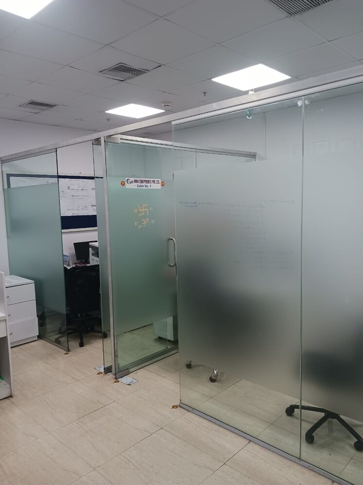 Team Area, bhandup west Commercial Office Space 570 Sq.Ft. In Bhandup West Mumbai 9434097