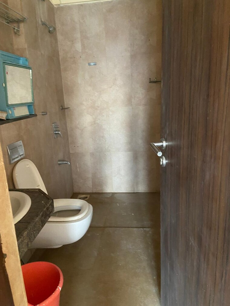 Bathroom, runwal-chestnut 2 Bedroom 723 Sq.Ft. Apartment In Bhandup West Mumbai 9434085