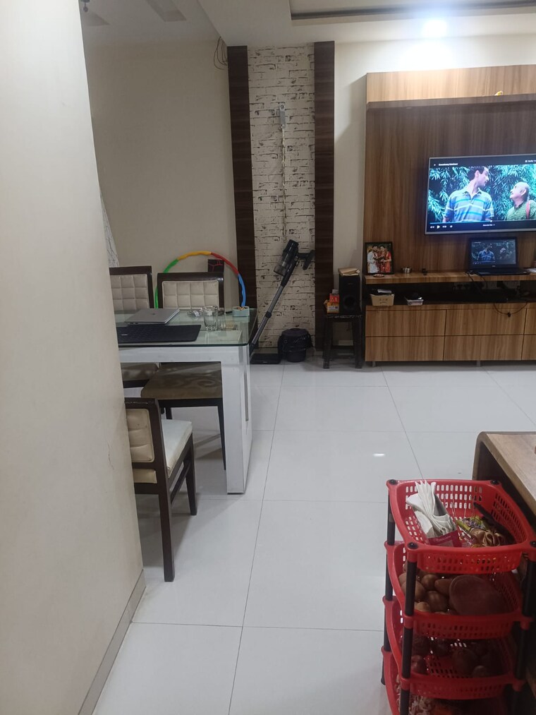 Living Room, romell-umiya-grandeur 2 Bedroom 1150 Sq.Ft. Apartment In Goregaon East Mumbai 9434099