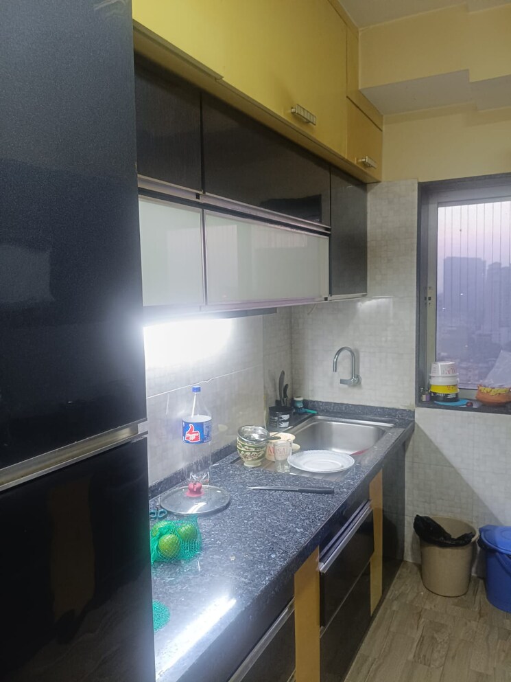 Kitchen, romell-umiya-grandeur 2 Bedroom 1150 Sq.Ft. Apartment In Goregaon East Mumbai 9434099