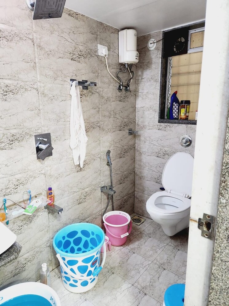 Bathroom, skd-pinnacolo 2 Bedroom 580 Sq.Ft. Apartment In Mira Road Thane 9434437