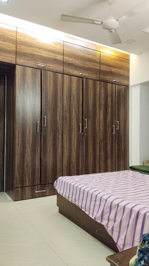 Bedroom in 2 BHK Apartment at Atlanta Heights, Prabhadevi – for Rent