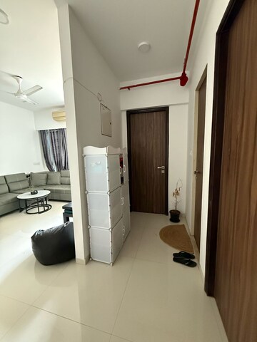 Team Area in  Pg at Malad East – for Rent