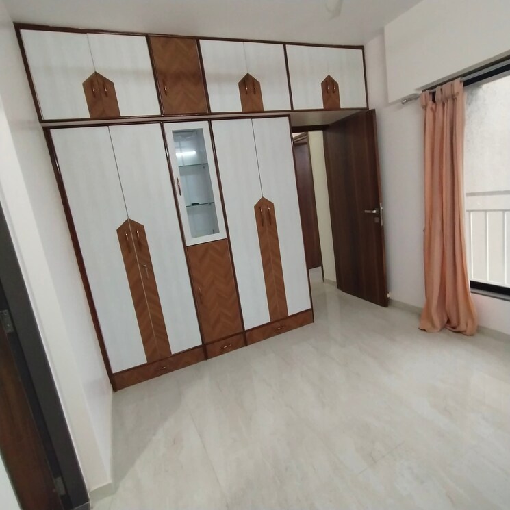Room, andheri west 2 Bedroom 700 Sq.Ft. Apartment In Andheri West Mumbai 9434587