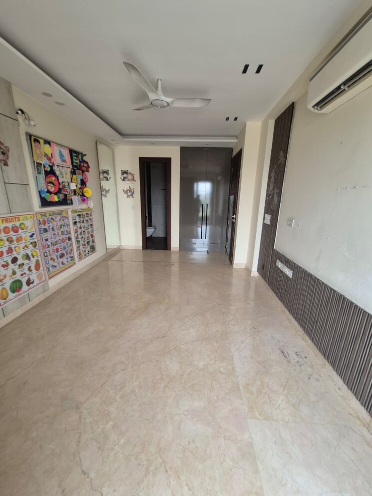 Room, craft-destination-43 4 Bedroom 300 Sq.Yd. Builder Floor In Sector 43 Gurgaon 9434629