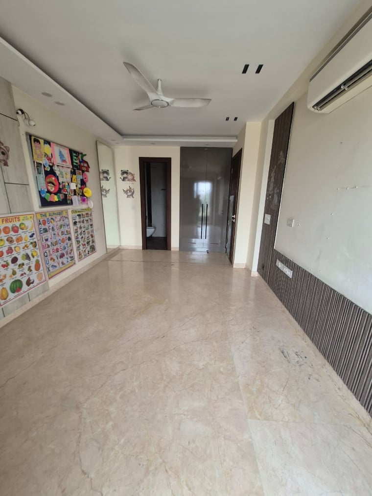 Room, craft-destination-43 4 Bedroom 300 Sq.Yd. Builder Floor In Sector 43 Gurgaon 9434629