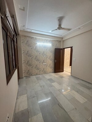 Bathroom in 2 BHK Apartment at Khirki Extension – for Rent
