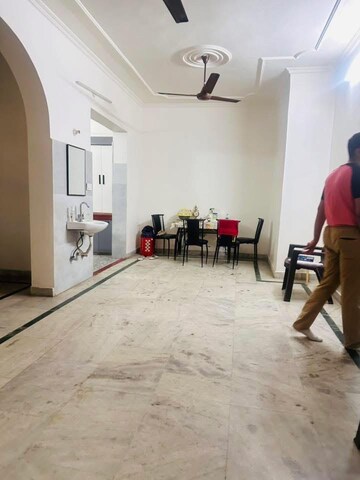 Living Room in 2 BHK Builder Floor at Sector 15 – for Rent