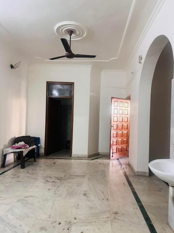 Living Room in 2 BHK Builder Floor at Sector 15 – for Rent