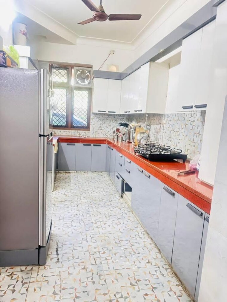 Kitchen, sector 15 2 Bedroom 1800 Sq.Ft. Builder Floor In Sector 15 Gurgaon 9434696