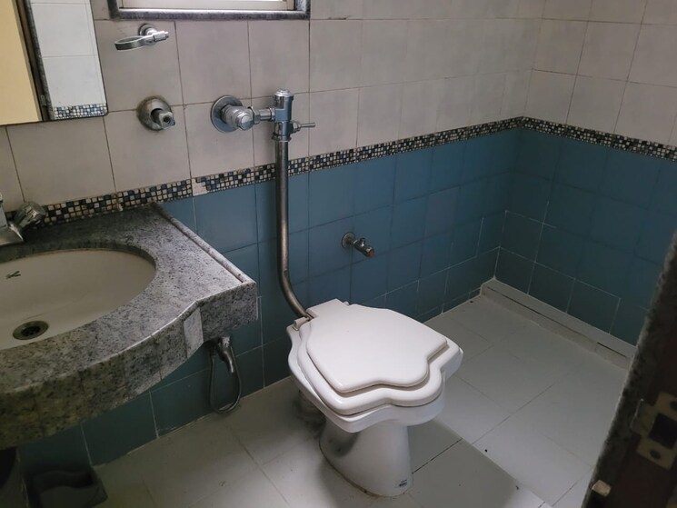 Attached Bathroom, model colony 3 Bedroom 1600 Sq.Ft. Apartment In Model Colony Pune 9434675
