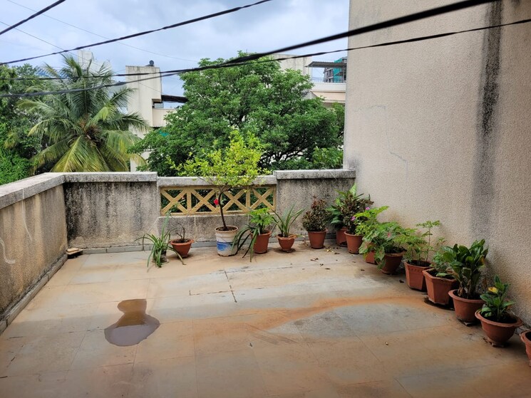 Balcony, model colony 3 Bedroom 1600 Sq.Ft. Apartment In Model Colony Pune 9434675