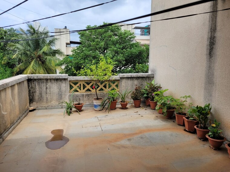 Balcony, model colony 3 Bedroom 1600 Sq.Ft. Apartment In Model Colony Pune 9434675