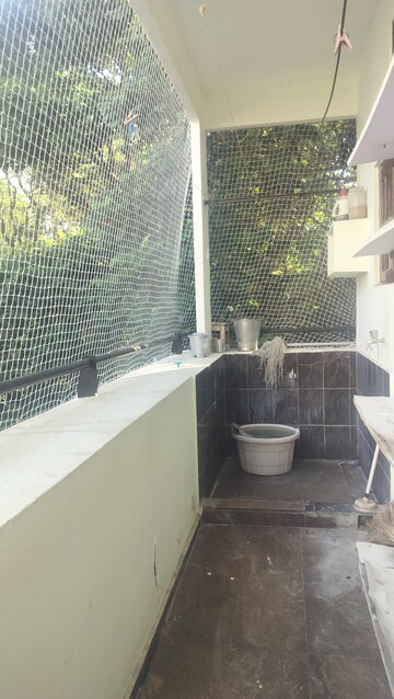 Team Area in 3 BHK Apartment at Jubilee Hills – for Rent