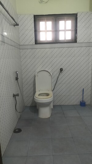 Bathroom in 3 BHK Apartment at Jubilee Hills – for Rent