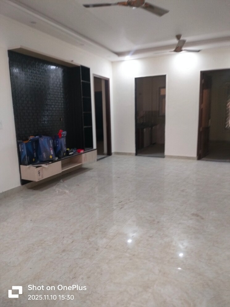 Room, patel nagar 2 Bedroom 1500 Sq.Ft. Builder Floor In Patel Nagar Gurgaon 9434737