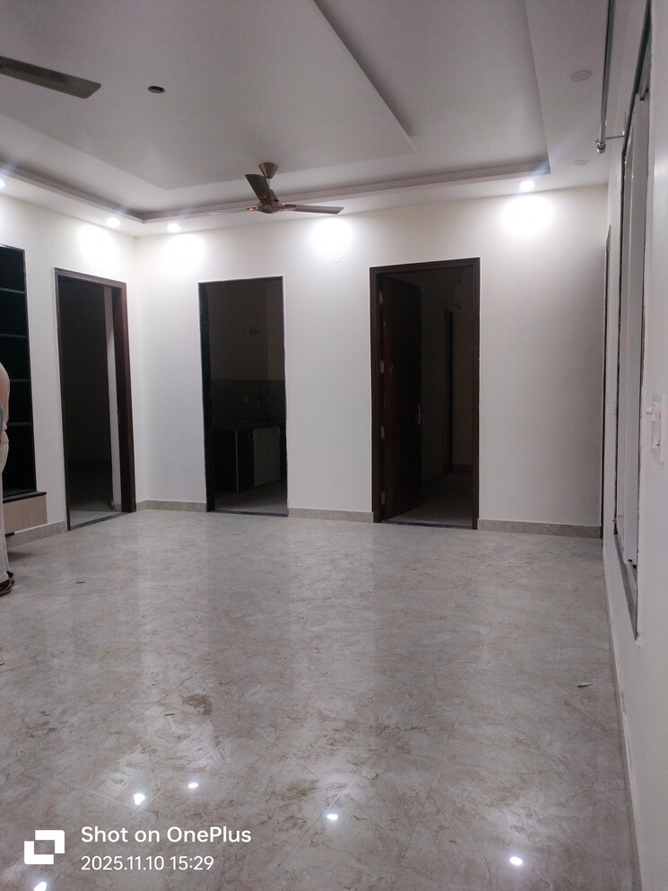 Room, patel nagar 2 Bedroom 1500 Sq.Ft. Builder Floor In Patel Nagar Gurgaon 9434737