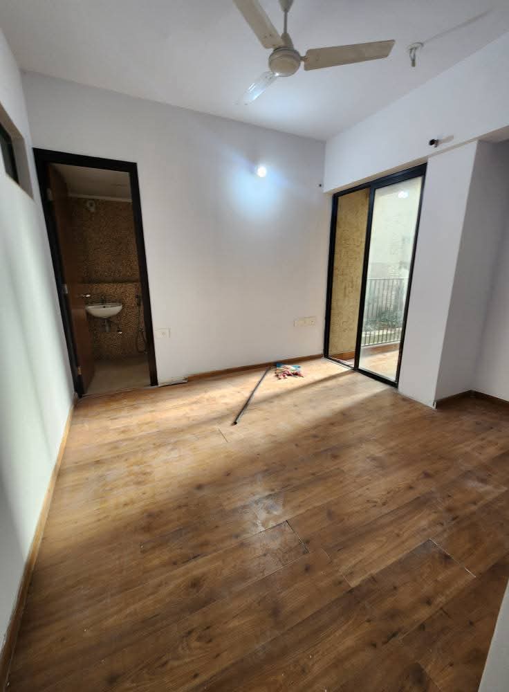 2 BHK Apartment For Rent in Lodha Palava City Lakeshore Greens