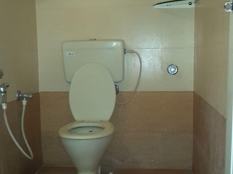 Bathroom, rt nagar 1 Bedroom 810 Sq.Ft. Independent House In Rt Nagar Bangalore 9434751