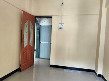 Room in 2 BHK Apartment at Geeta Abhas CHS, Mira Road – for Rent