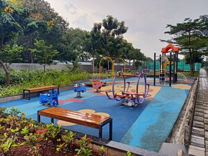 Swimming Pool in 3.5 BHK Penthouse at Viman Nagar – for Sale