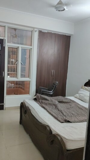 Bedroom in 2 BHK Apartment at Supertech Cape Town, Sector 74 – for Rent